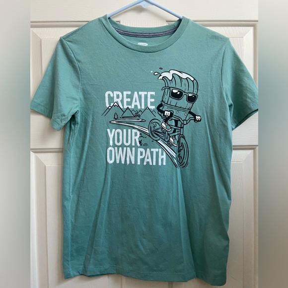 Shirt lot - Picture 6 of 6